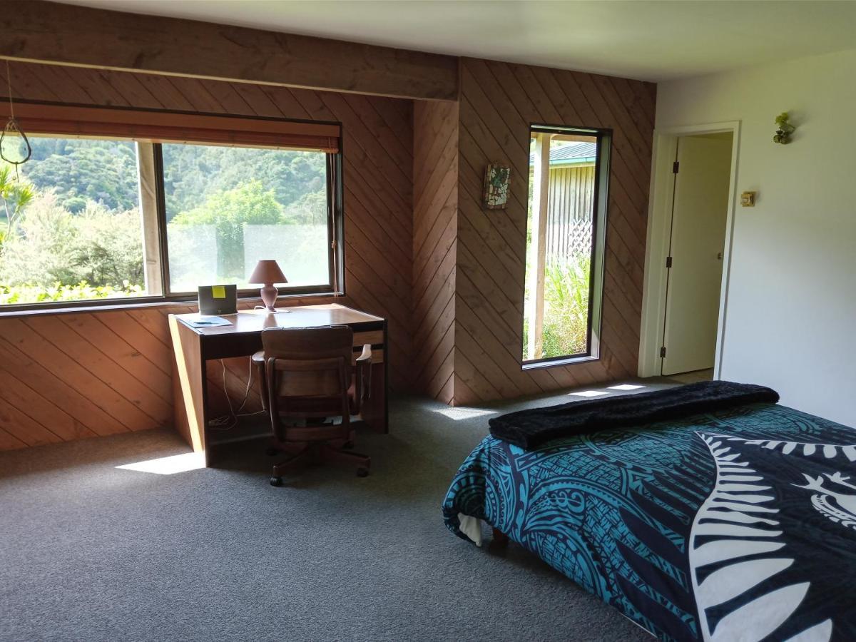Waiotemarama Falls Lodge Опонони Экстерьер фото
